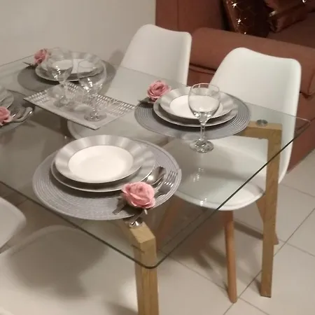 Iris Deluxe 2 公寓 *