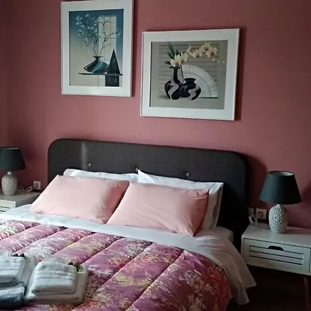 Iris Deluxe 2 Apartment *